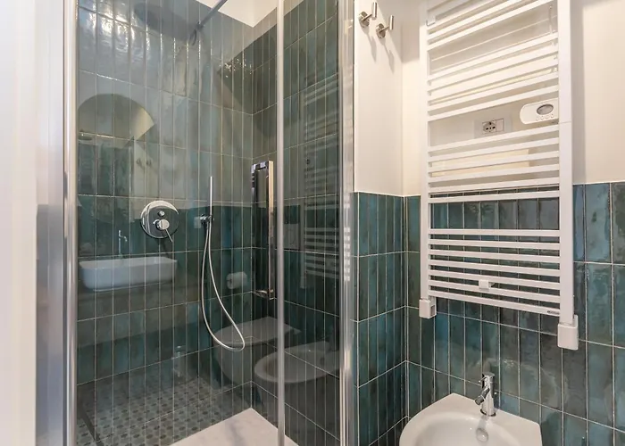 Daplace - White In Navona 4*
