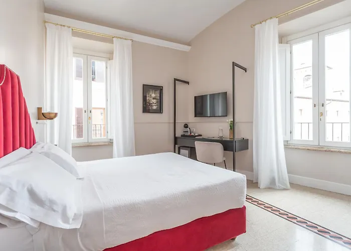 Daplace - White In Navona 4*